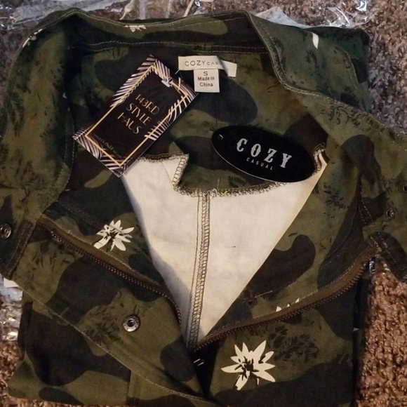 Camo Floral Jacket - Picture 4 of 4